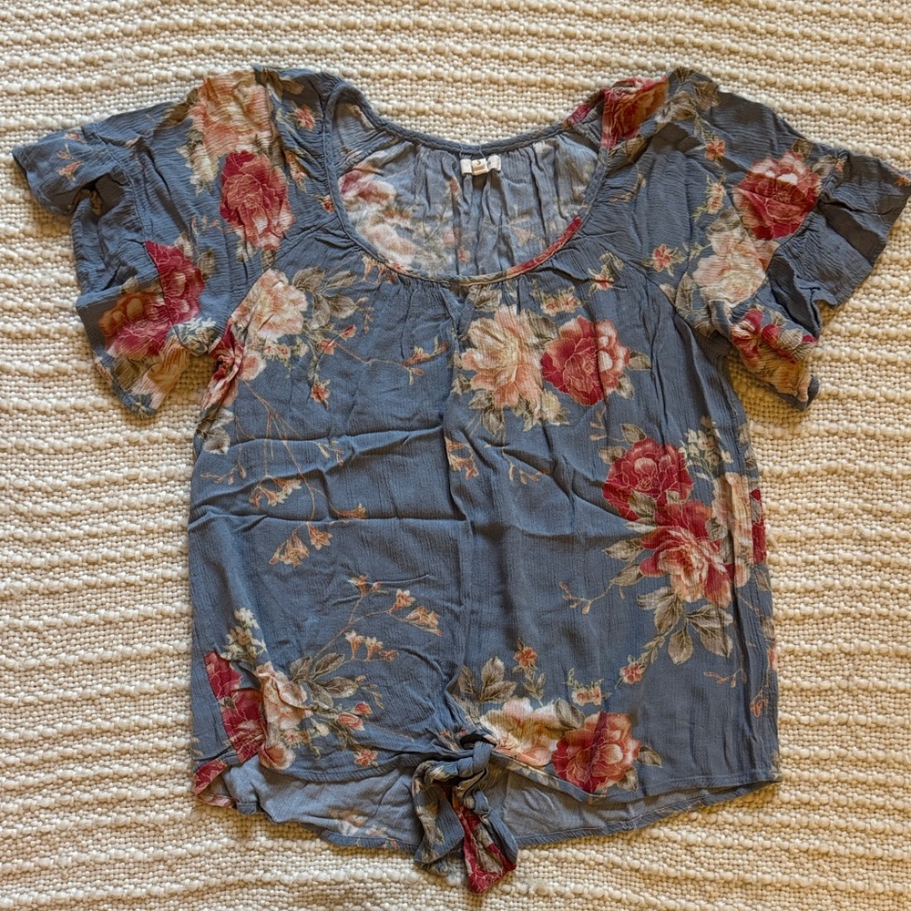 Maurices Floral Blue & Pink Blouse EUC Size S